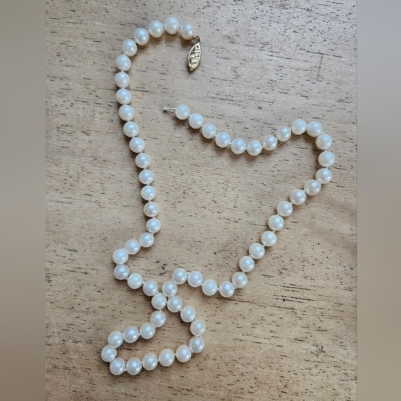 Beaded necklaces - Picture 7 of 8